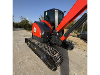 Mini excavator YANMAR Vio80: picture 3