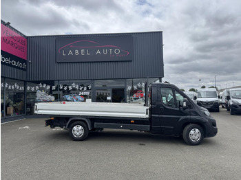 Flatbed van PEUGEOT Boxer