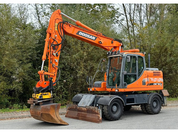 Wheel excavator DOOSAN DX160W