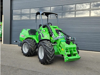 Compact track loader AVANT