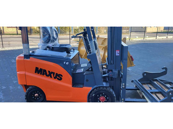 Electric forklift