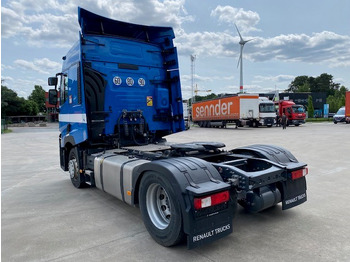 Tractor unit Renault Trucks T: picture 4