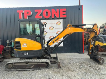 Mini excavator BOBCAT E35