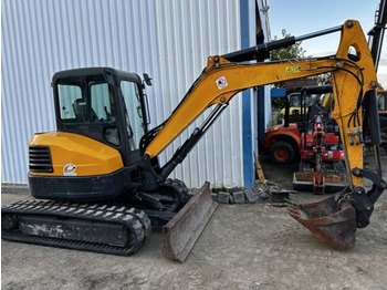 Mini excavator Bobcat E50: picture 3