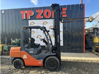 LPG forklift Toyota Tonero 35 à 19900 Euros HT: picture 3