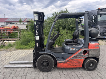 LPG forklift TOYOTA
