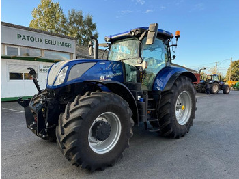 Farm tractor NEW HOLLAND T7.245
