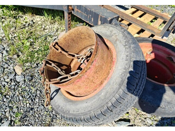 Wheel and tire package for Agricultural machinery Paripyörät puimuriin 16 tuumaa: picture 2