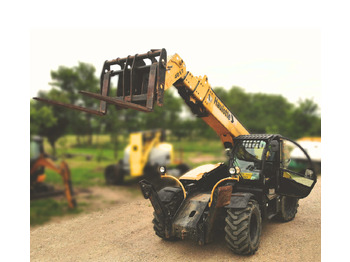 Telescopic handler HAULOTTE