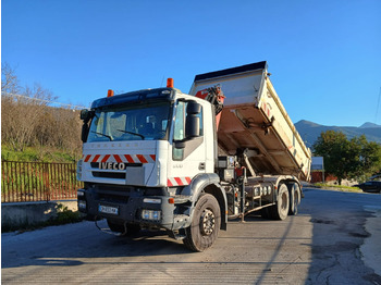 Crane truck IVECO Trakker