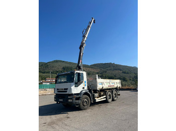 Crane truck IVECO Trakker