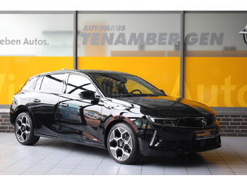 Sedan OPEL