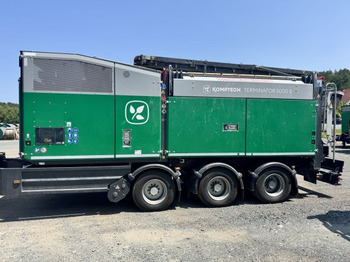 Industrial waste shredder KOMPTECH