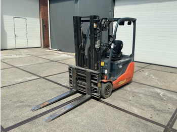 Forklift TOYOTA