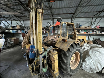 Backhoe loader Backhoe loader- MASSEY-FERGUSON 203: picture 2
