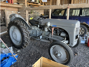 Farm tractor MASSEY FERGUSON