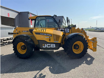 Telescopic handler JCB