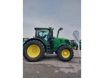 Farm tractor JOHN DEERE 6230R: picture 2