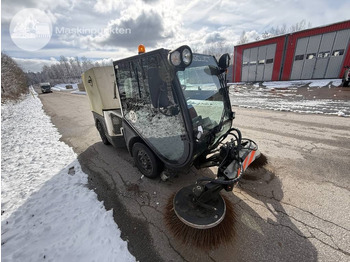 Road sweeper
