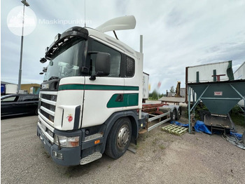 Container transporter/ Swap body truck SCANIA R124