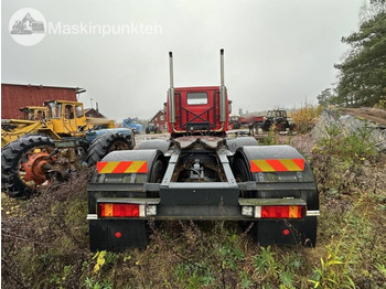 Tractor unit Scania T 143 H: picture 3