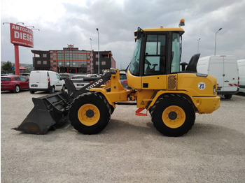 Wheel loader VOLVO L30G: picture 4