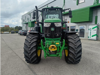 Farm tractor John Deere 6195M: picture 2