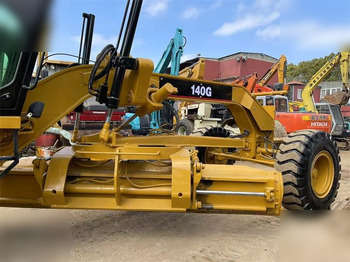 Grader CATERPILLAR 140G: picture 2