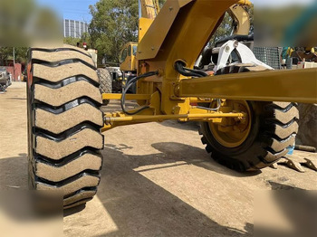 Grader CATERPILLAR 140G: picture 4