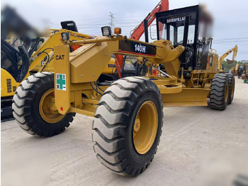 Grader CATERPILLAR 140H: picture 2