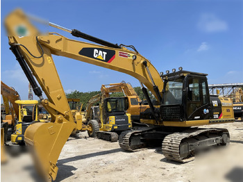 Crawler excavator CATERPILLAR 320D