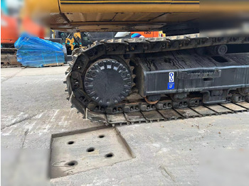 Crawler excavator CATERPILLAR 323DL: picture 3