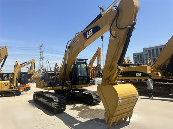 Crawler excavator CATERPILLAR 323DL: picture 2