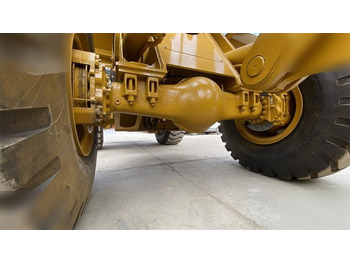 Wheel loader CATERPILLAR 966L: picture 5