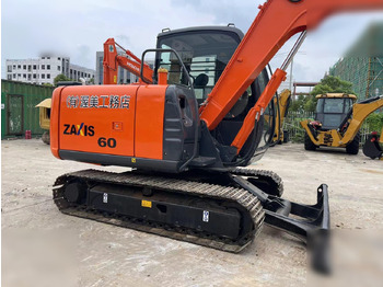 Crawler excavator HITACHI ZX70: picture 2