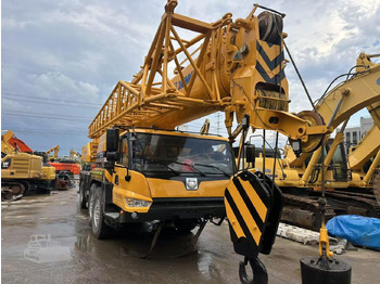 All terrain crane XCMG XCT80