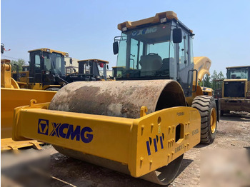 Roller XCMG XS223J
