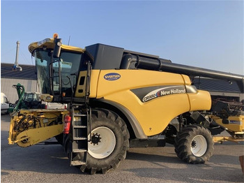 Combine harvester NEW HOLLAND CR980
