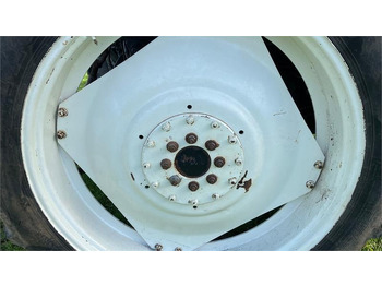 Tire for Agricultural machinery Taurus 270/95R32 - 300/95R46: picture 2 Tire for Agricultural machinery Taurus 270/95R32 - 300/95R46: picture 2