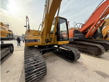 Crawler excavator CATERPILLAR 320B