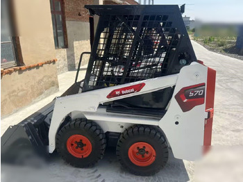 Skid steer loader BOBCAT S70
