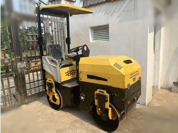 Roller BOMAG