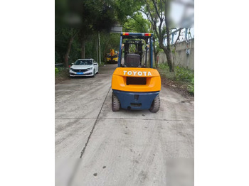 Forklift TOYOTA 8FGU30: picture 2