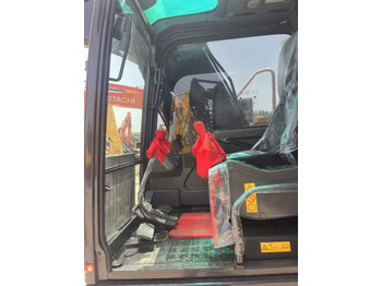 Crawler excavator VOLVO EC140: picture 5