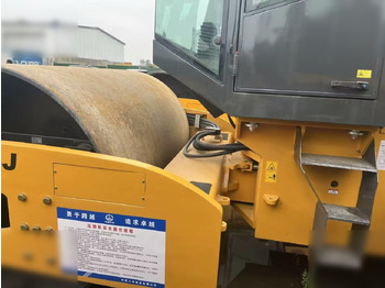 Compactor XCMG XS223J: picture 5
