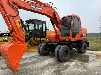 Wheel excavator DOOSAN DH150W-7
