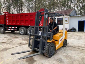 Forklift Japanese Forklifts Telehandler Used TCM Forklift Diesel Forklift 3Ton Pallet Truck [ Copy ]: picture 5