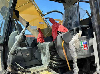 Crawler excavator Used Cat 320 Excavator: picture 2