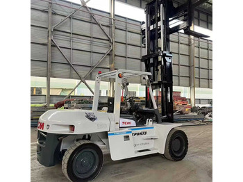 Forklift TCM