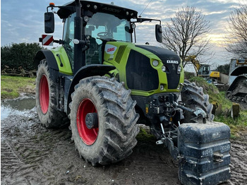 Farm tractor CLAAS Axion 830